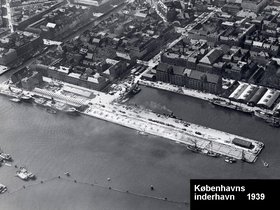Københavns inderhavn   Kvæsthusbroen 1939.jpg